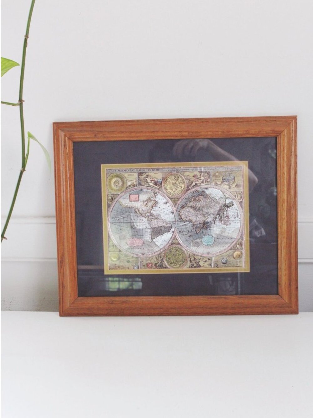 Vintage Framed 17th-Century World Map Reproduction - Wood Frame, Gold Foil Accen